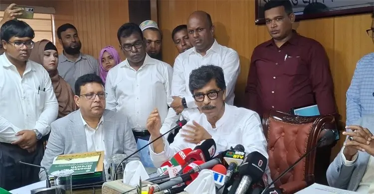 ইলিশের উৎপাদন ও স্বাদ ধরে রাখতে নদী খননে জোর সরকারের