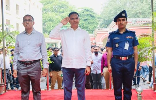 ফরিদপুরে হুইপ মিয়া নুরুদ্দিন অপু, তিন জেলার আইনশৃঙ্খলা নিয়ে মতবিনিময়