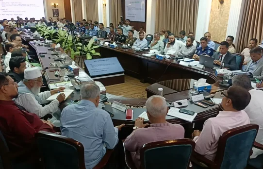 চট্টগ্রামে ফুটপাতের ব্যবসায়ীদের জন্য হচ্ছে নাইট মার্কেট