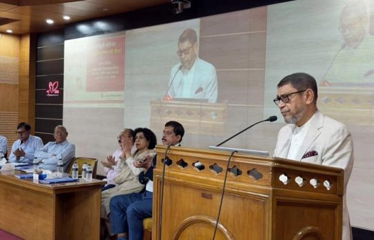 দেশের স্বাস্থ্য ব্যবস্থায় ইতিবাচক পরিবর্তন আনতে সরকার বদ্ধপরিকর : স্বাস্থ্যমন্ত্রী