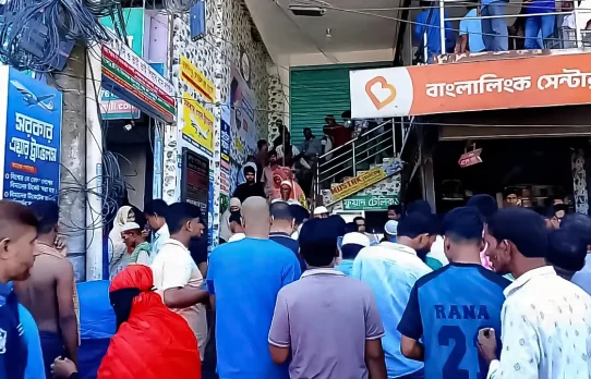 নির্মাণকাজের সময় বিদ্যুৎস্পৃষ্ট হয়ে ২ শ্রমিকের মৃত্যু