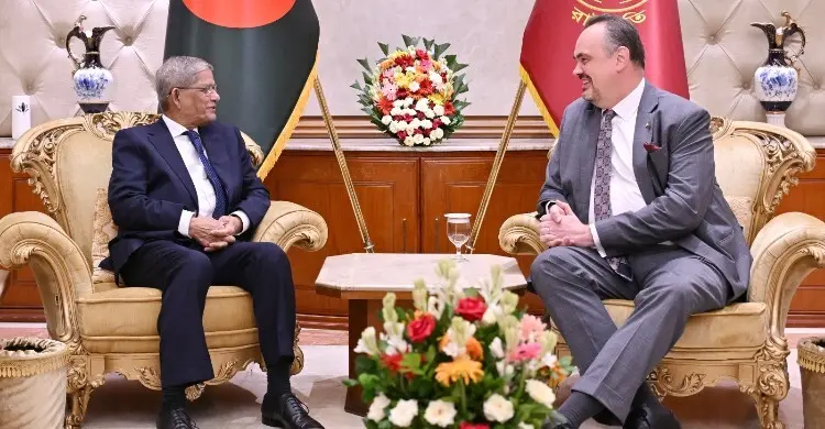 যুক্তরাষ্ট্র ভ্রমণে ‘ভিসা বন্ড’ ব্যবস্থা সহজ করার আহ্বান রাষ্ট্রপতির