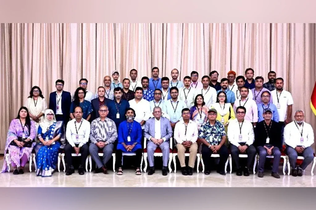 পেশাগত স্বার্থরক্ষায় সাংবাদিকদের ঐক্যবদ্ধ থাকার আহ্বান রাষ্ট্রপতির