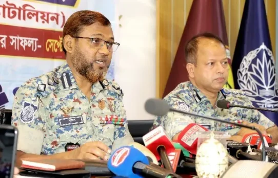 কলকাতায় হারানো ফোন চট্টগ্রাম থেকে উদ্ধার করলো এপিবিএন