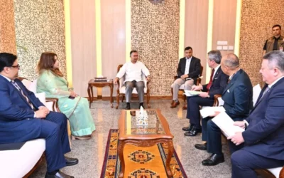বাংলাদেশে বিনিয়োগ বাড়াতে জাপানের মারুবেনির প্রতিনিধিদলের সঙ্গে প্রধানমন্ত্রীর বৈঠক