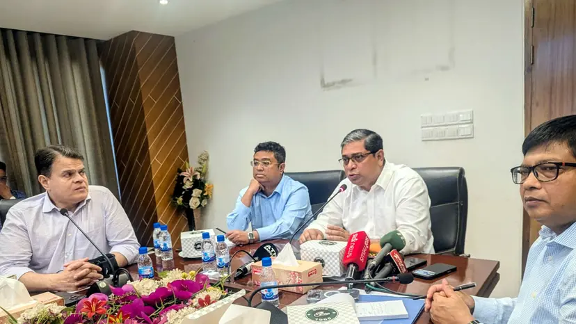 কাজের অগ্রগতি না হলে প্রকল্প পরিচালকদের বিরুদ্ধে ব্যবস্থা নেওয়া হবে : প্রতিমন্ত্রী শাহে আলম